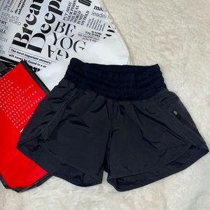 Lululemon TRACKER SHORTS 4”